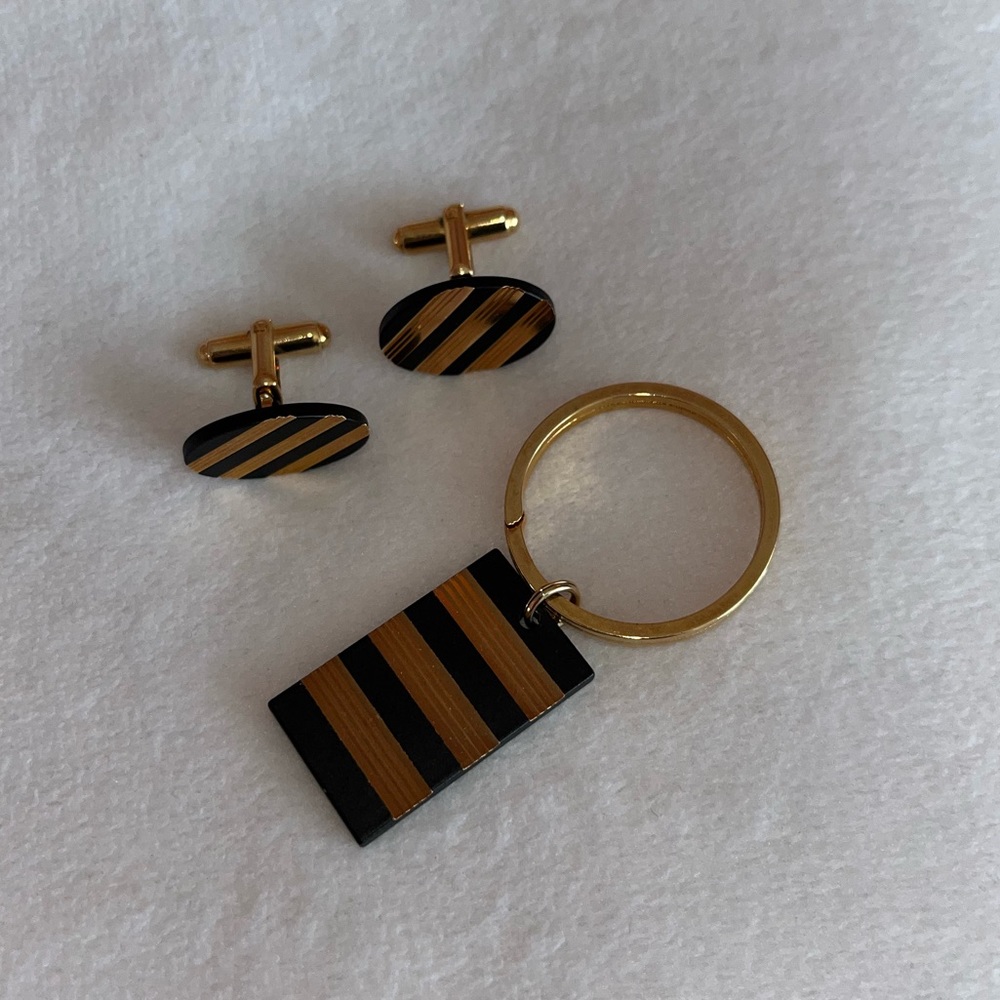 Black and gold matching cuff links and keychain